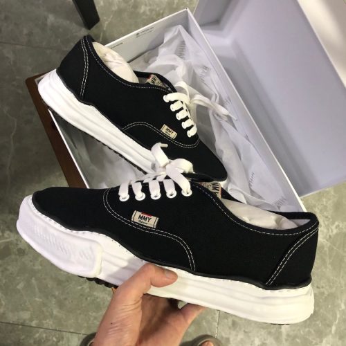 메종 미하라 야스히로 베이커 OG 솔 캔버스 로우 컷 스니커즈 블랙 A02FW704-BLACK photo review