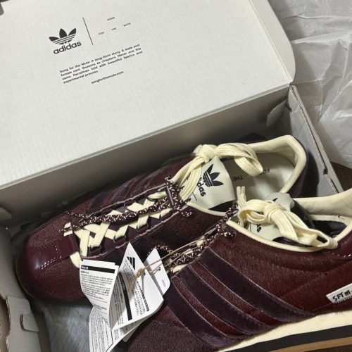 【🎁복지】아디다스 x 송 포 더 뮤트 컨트리 OG 마룬 코어 블랙 JH9011 photo review
